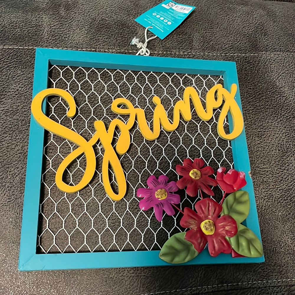 Pioneer woman spring sign